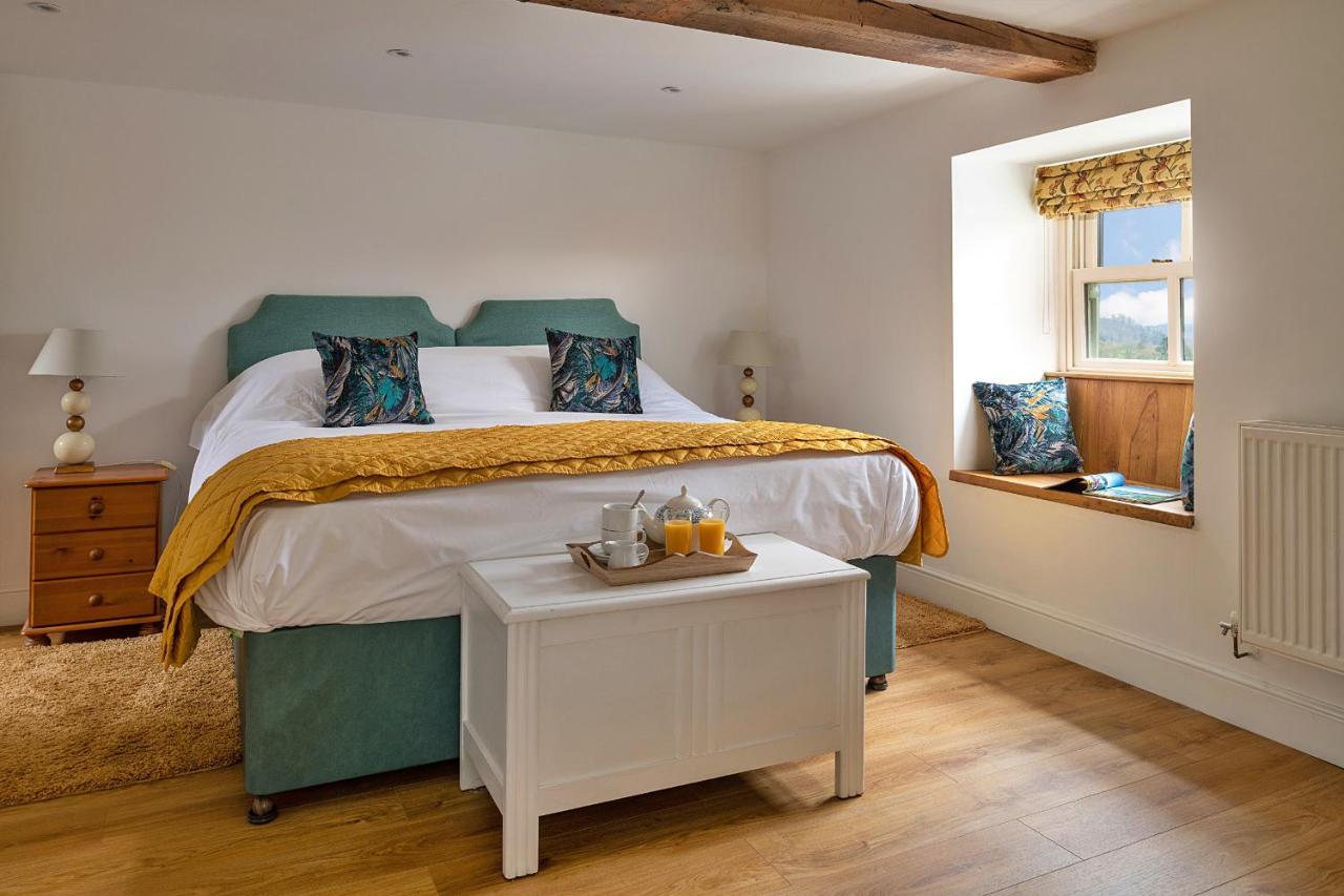 Finest Retreats - Moelis Granary - Luxury Cottage With Hot Tub Llandrillo Dış mekan fotoğraf