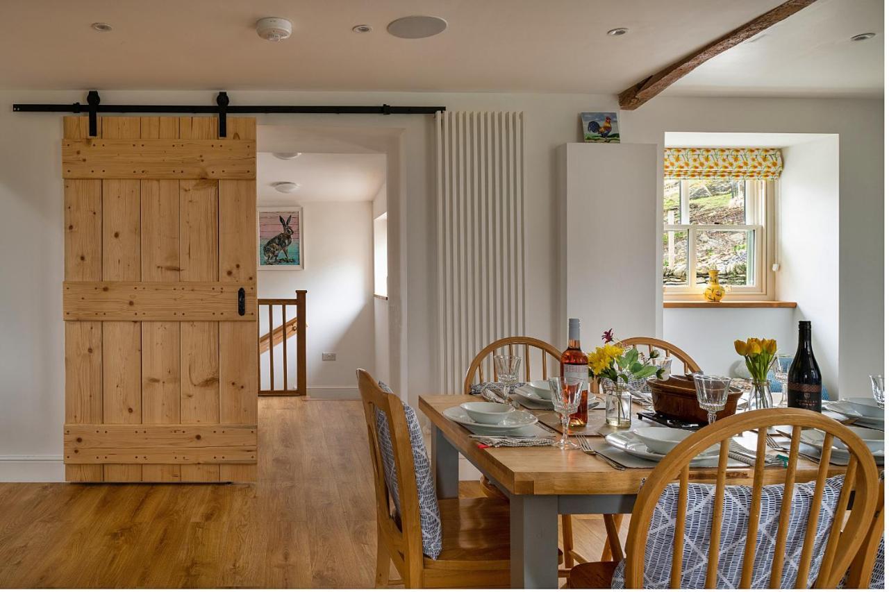 Finest Retreats - Moelis Granary - Luxury Cottage With Hot Tub Llandrillo Dış mekan fotoğraf